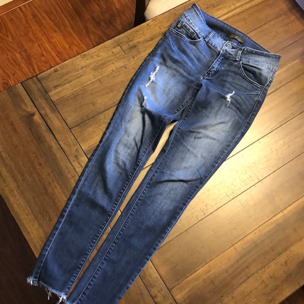 KanCan Slightly Distressed Skinny Denim